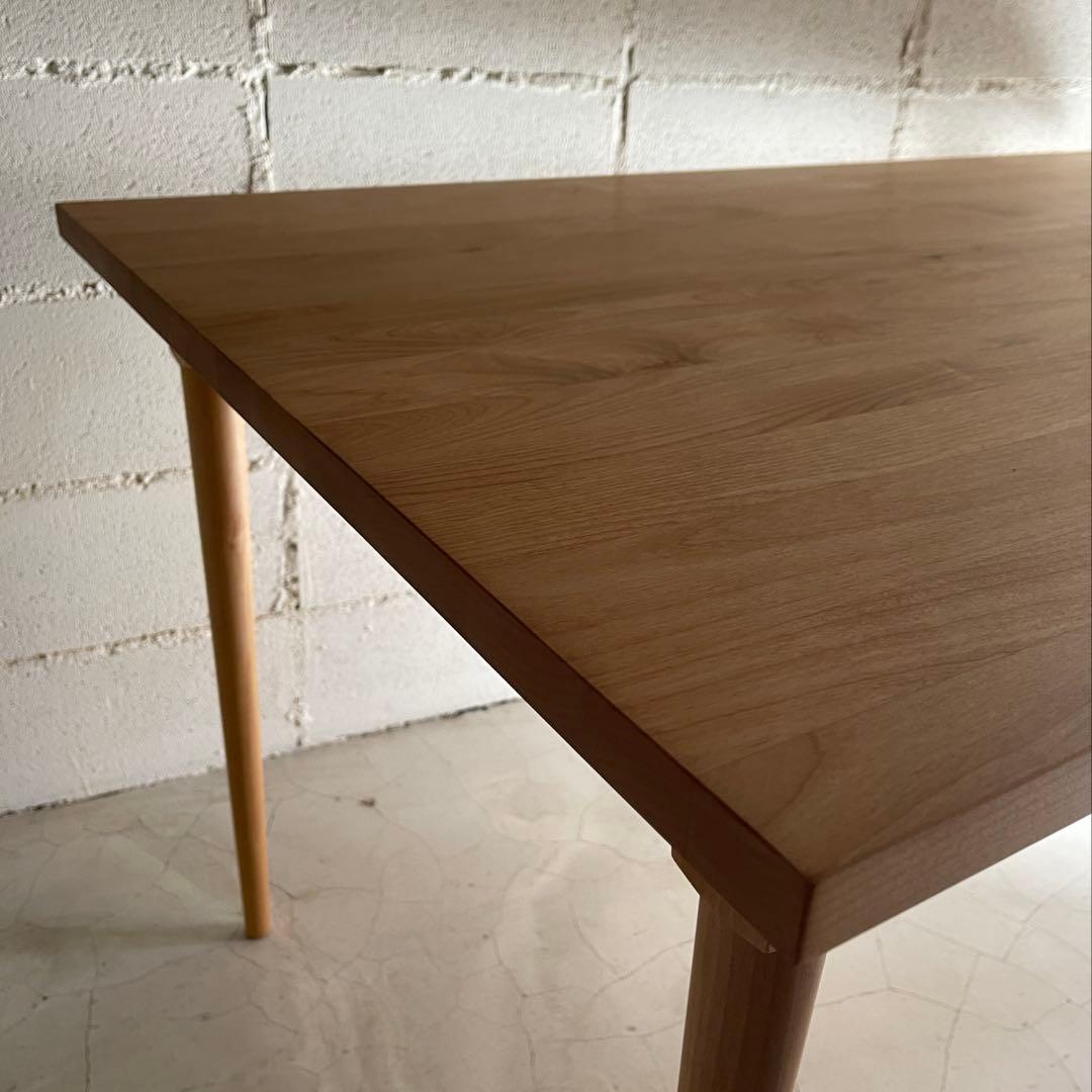 美品　MOMO NATURAL モモナチュラル　ダイニングテーブル　アルダー無垢