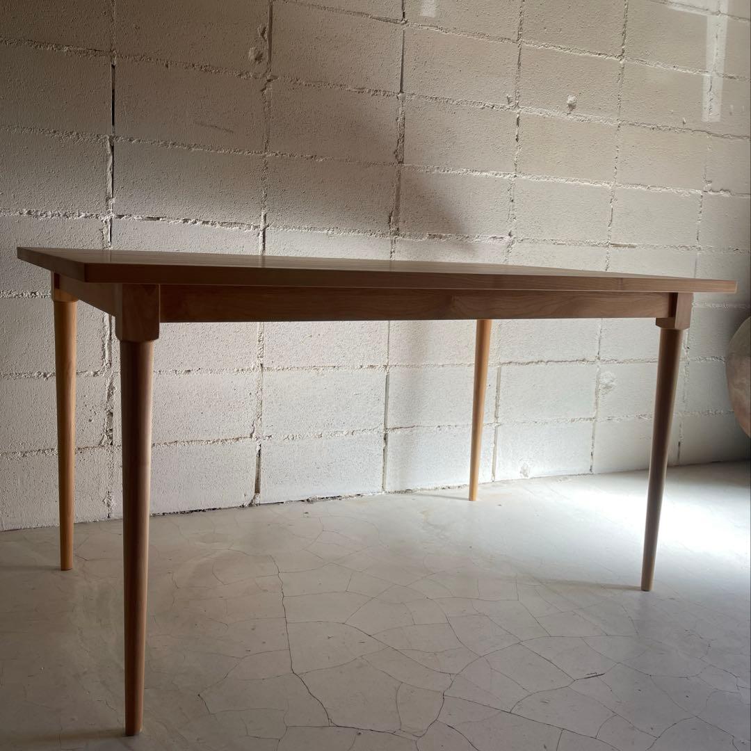 美品　MOMO NATURAL モモナチュラル　ダイニングテーブル　アルダー無垢