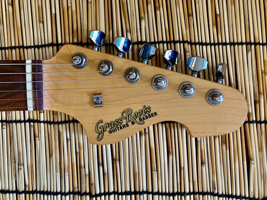 ☆新年値下☆美品珍品☆杢目奇麗Grassroots製ジャズマスターに新機能搭載