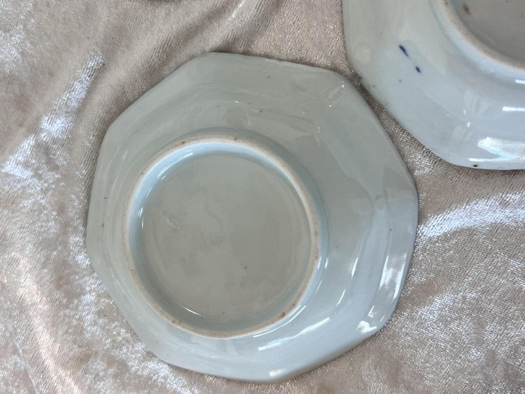 金彩色絵花草紋八角小皿　九谷焼（大聖寺伊万里）　明治　4枚組