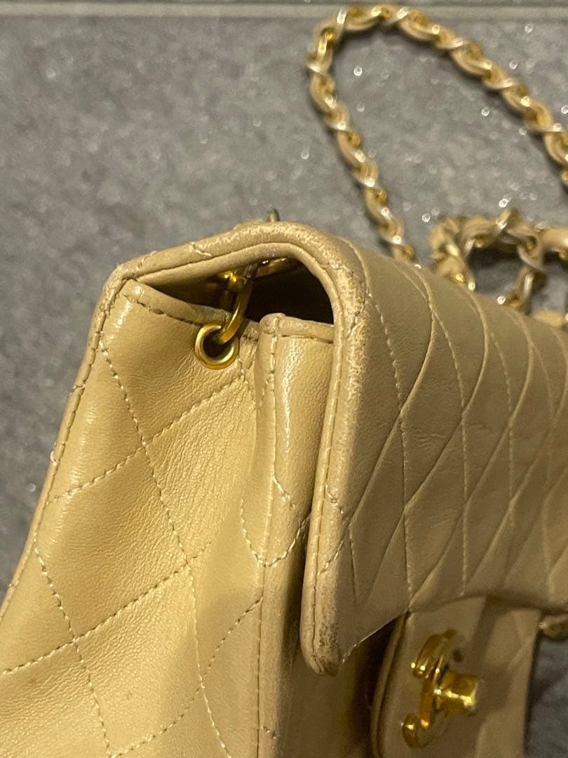 CHANEL ベージュ マトラッセキルティング バッグ