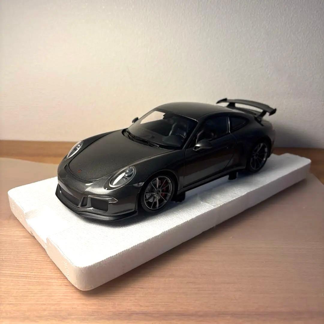 ミニチャンプス　ポルシェ911 991 GT3 1/18 ミニカー　グレー