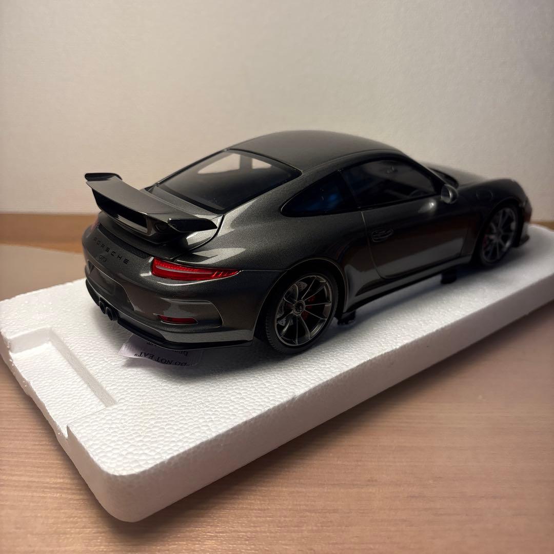 ミニチャンプス　ポルシェ911 991 GT3 1/18 ミニカー　グレー