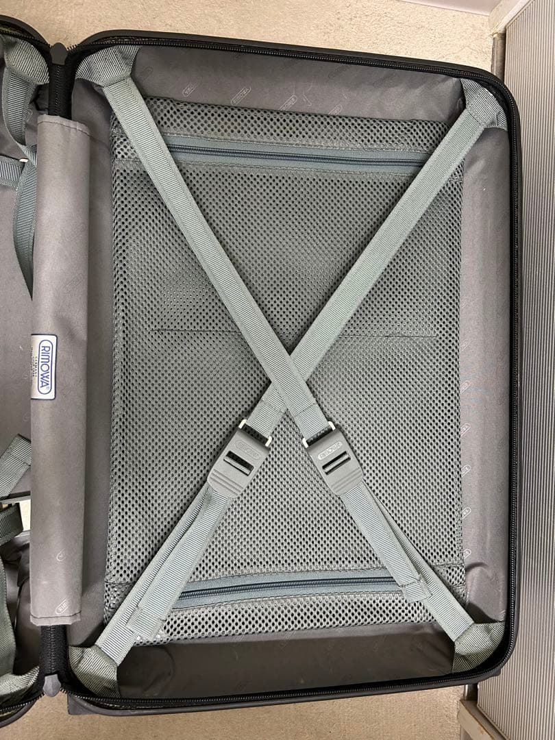 リモワ サルサ 35L 機内持ち込み 2輪 TSAロック マットブラック