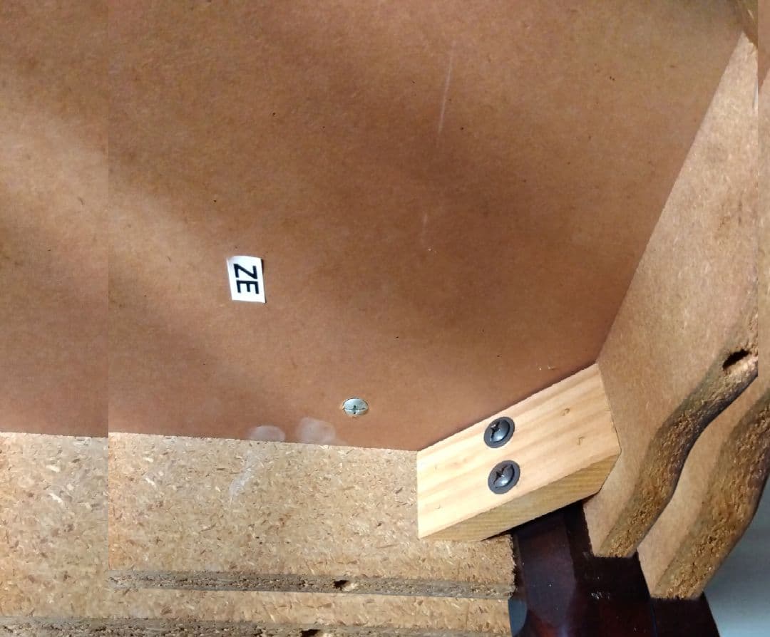 アンティーク家具　ジュエリーキャビネット