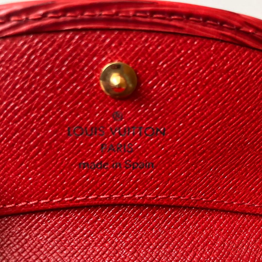Louis Vuitton エピレザー 二つ折り財布 レッド