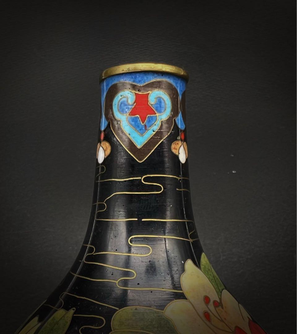 中國美術 古玩 景泰蓝 七宝焼　黒地花鳥蝶々紋様瓢箪　花器 京法造