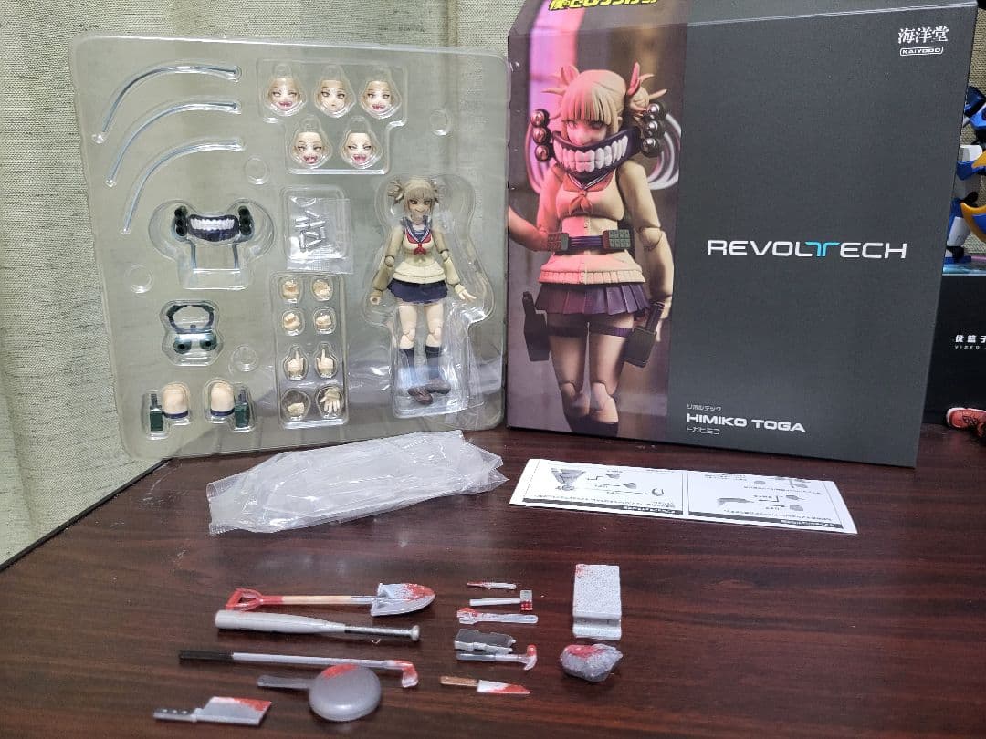 REVOLTECH HIMIKO TOGA フィギュア