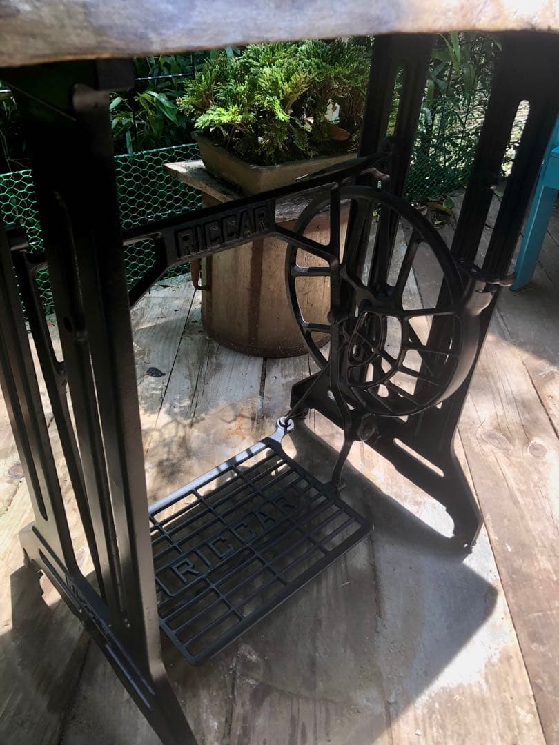 ハンドメイドテーブル　RICCAR 足踏みミシン　ミシン台　アンティーク