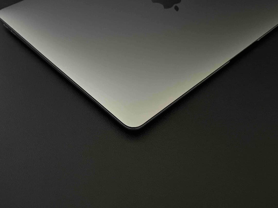 【美品】MacBook Air（M1,2020）13.3㌅ 16GB CTO