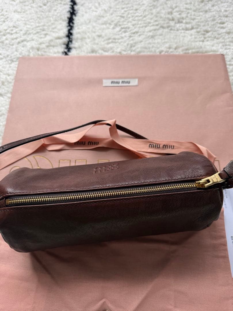 miu miu ナッパレザー ポーチ ブラウン