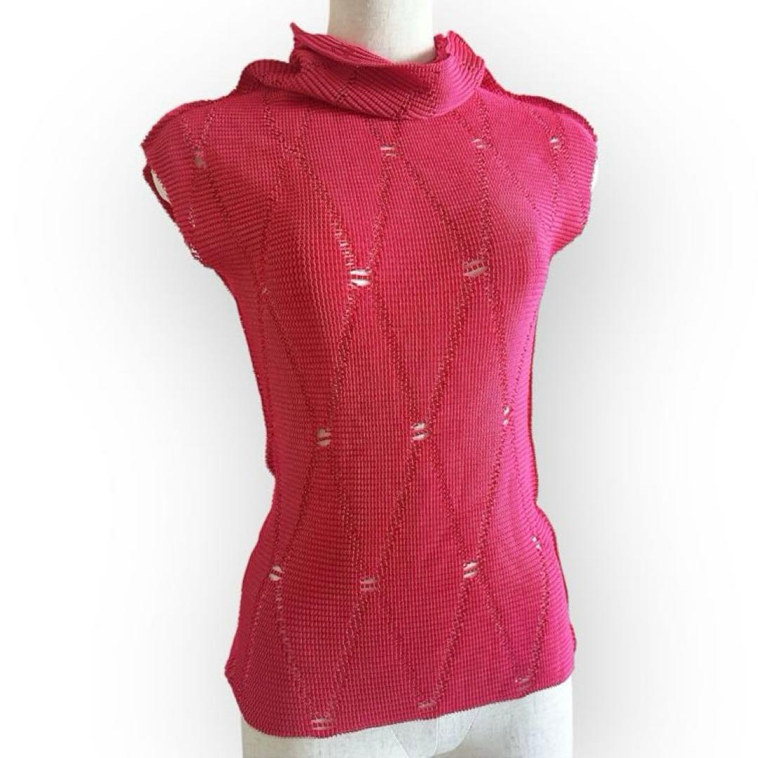 イッセイミヤケ　ミーバイイッセイミヤケ プリーツプリーズ　ノースリーブ