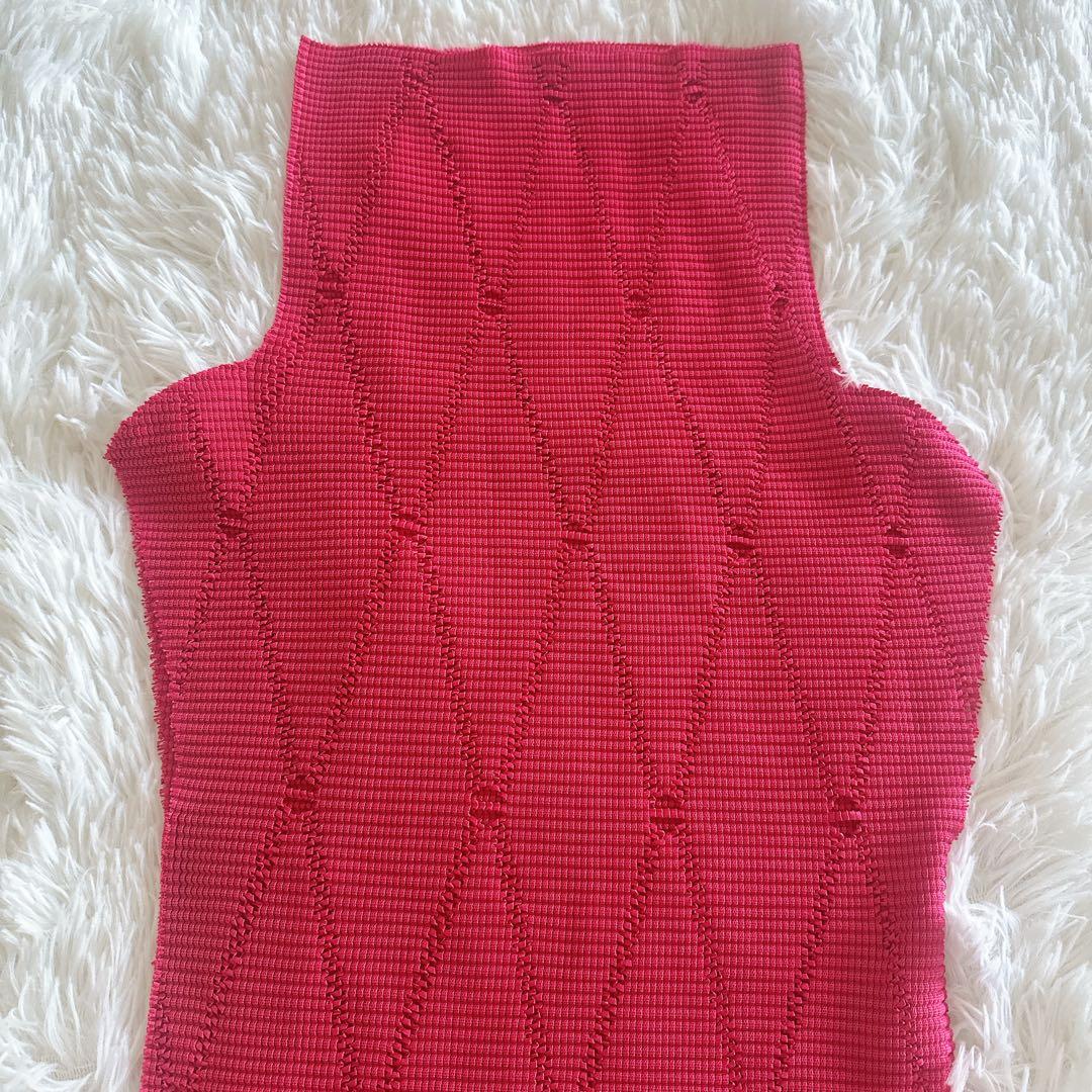 イッセイミヤケ　ミーバイイッセイミヤケ プリーツプリーズ　ノースリーブ