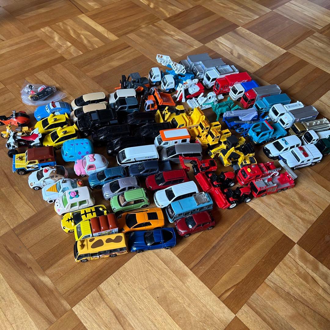 トミカ 75台　まとめ売り