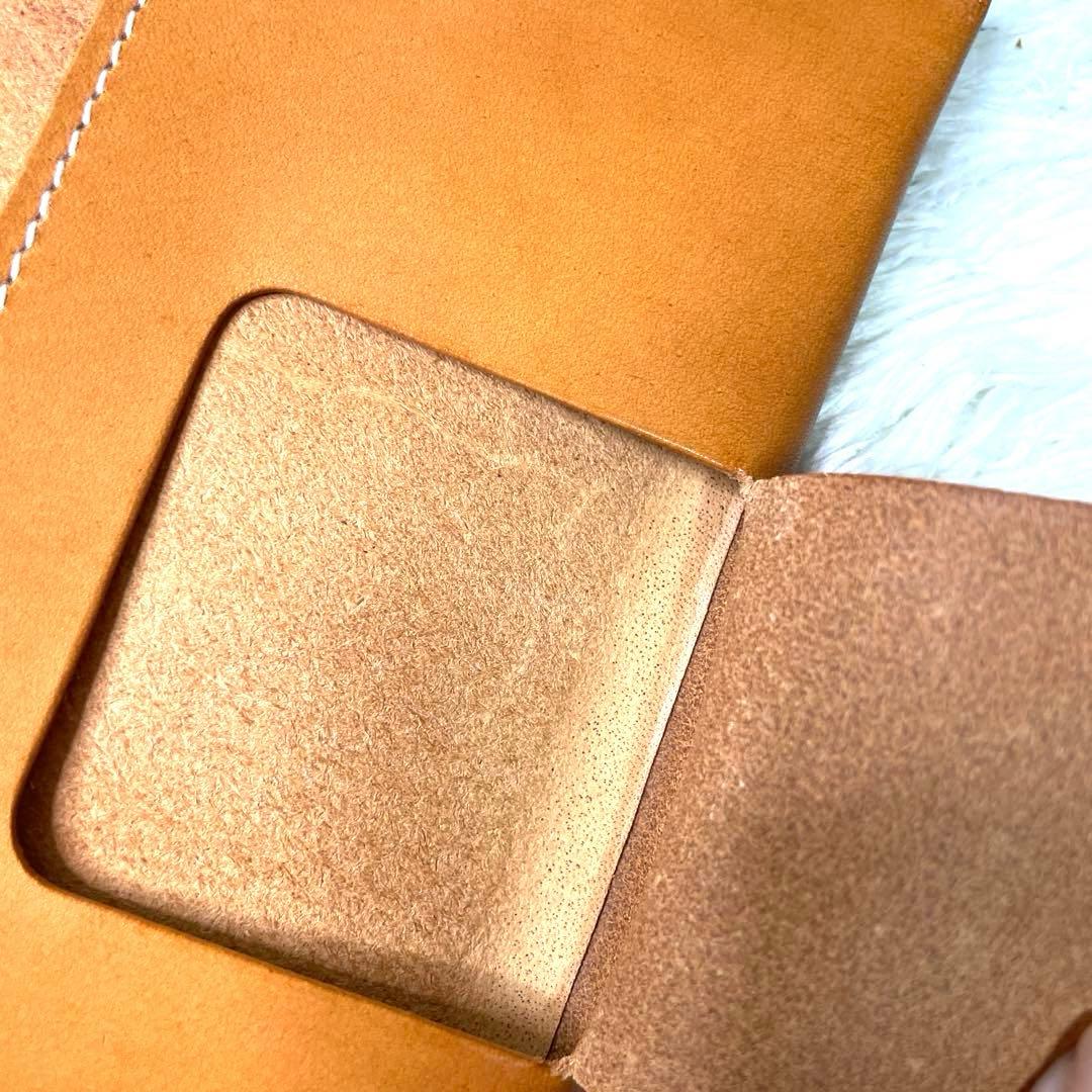 未使用級✨genten ゲンテン　カットワーク ブックカバー　牛革　文庫版