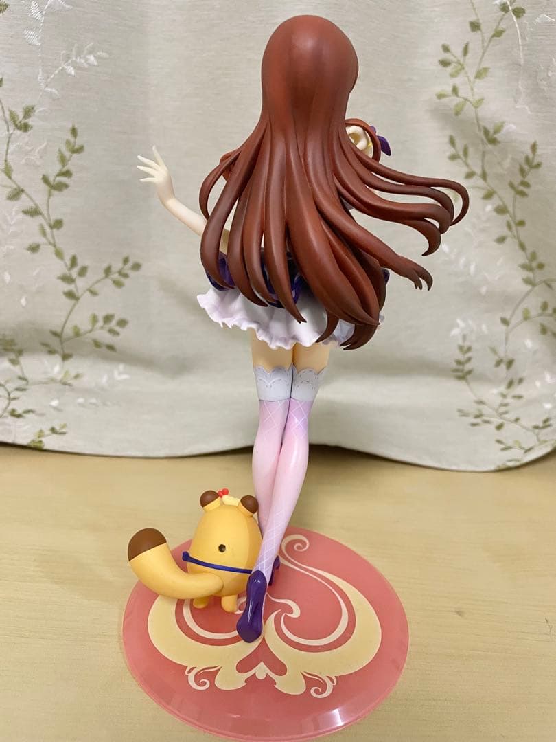 アイカツ　フィギュア　Lucrea（ルクリア）