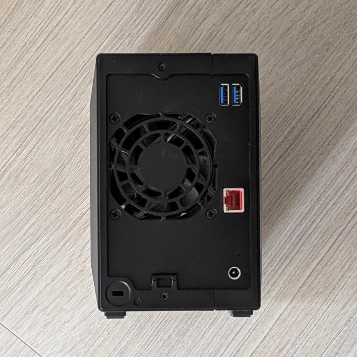 ASUSTOR AS3302T　Realtek クアッドコア 2.5GbE