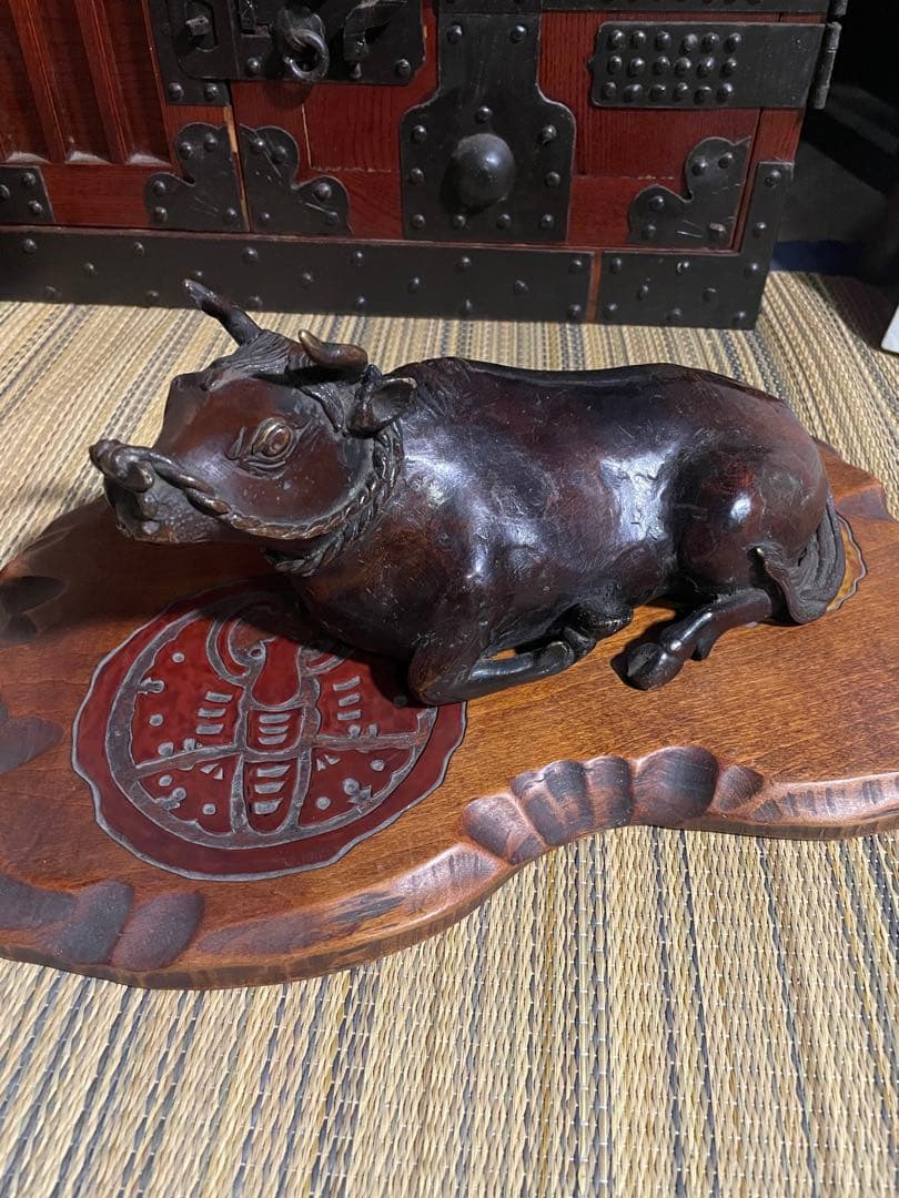 銅器工芸品　牛　置物　オブジェ　元箱あり 台含めません
