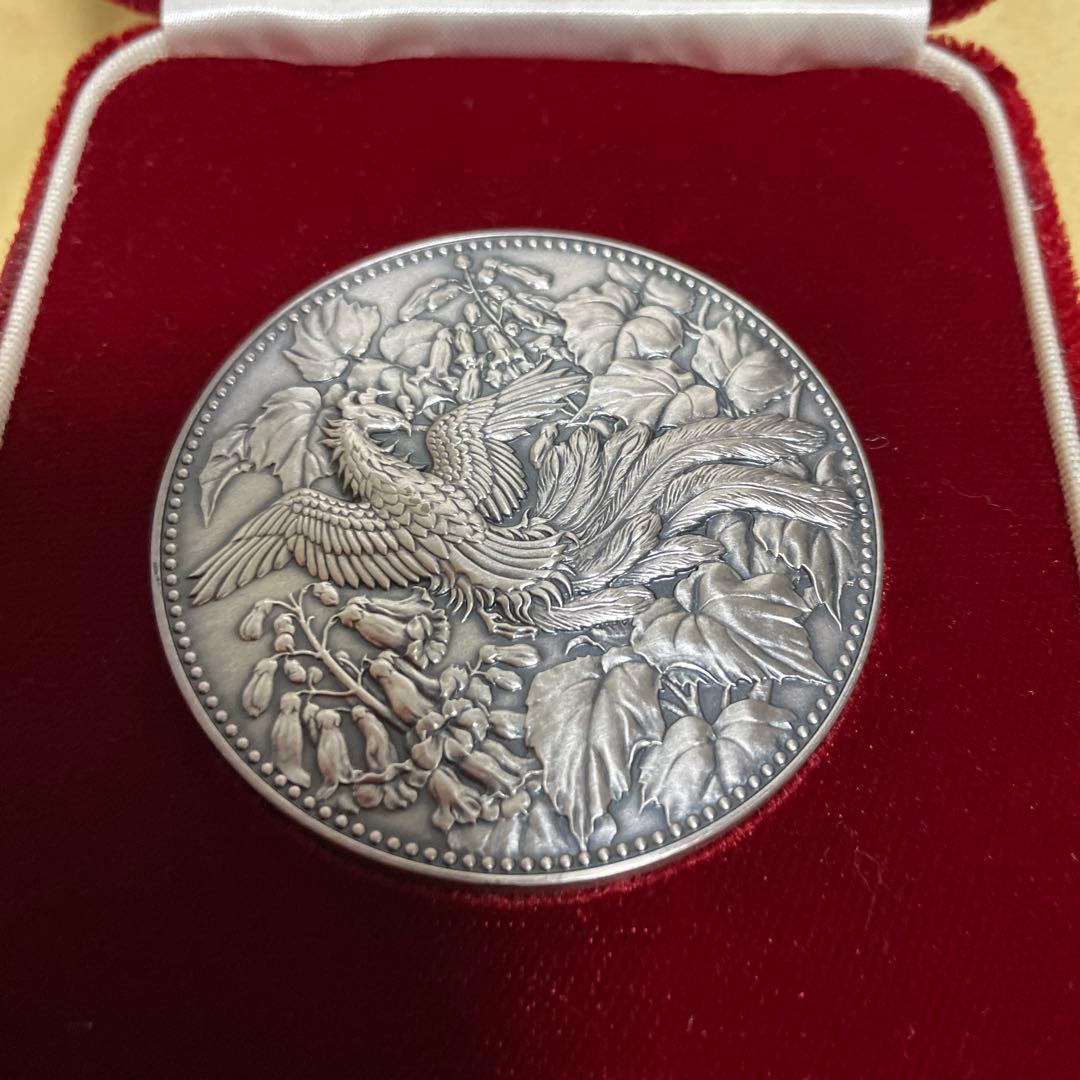 500円白銅貨幣発行記念　1982年銀貨　純銀　126g