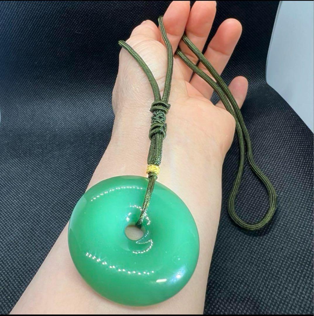 天然和田玉碧玉翡翠アップルグリーン平安ボタンのネックレスAB1063