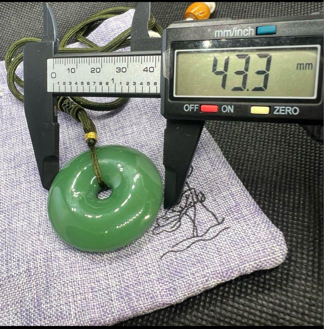 天然和田玉碧玉翡翠アップルグリーン平安ボタンのネックレスAB1063