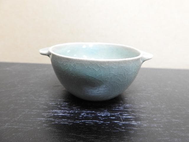 青磁盃　柳海剛　共箱　MA37