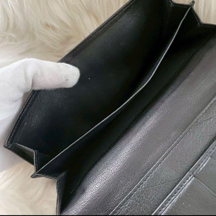 イブサンローラン YSL 二つ折り 財布 スタッズ ロゴ 黒 ブラック 正規品