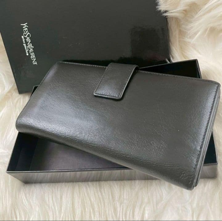 イブサンローラン YSL 二つ折り 財布 スタッズ ロゴ 黒 ブラック 正規品
