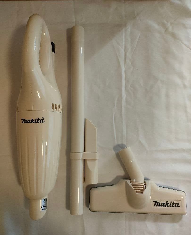 makita 充電式クリーナ CL100DW 差込式バッテリ、充電器付