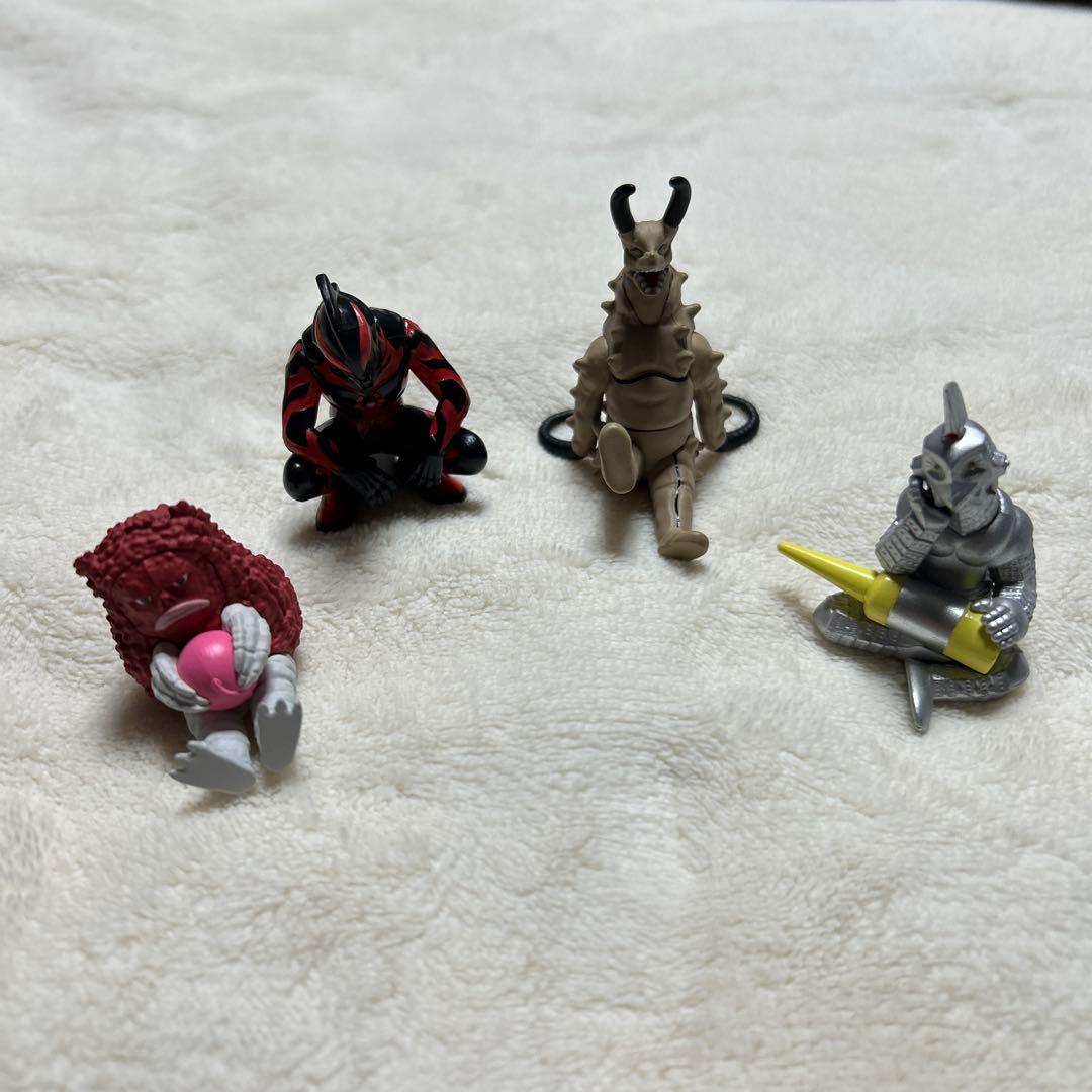 ガチャガチャ　ウルトラマン　怪獣まちぼうけ1〜5弾フルコンプリートセット