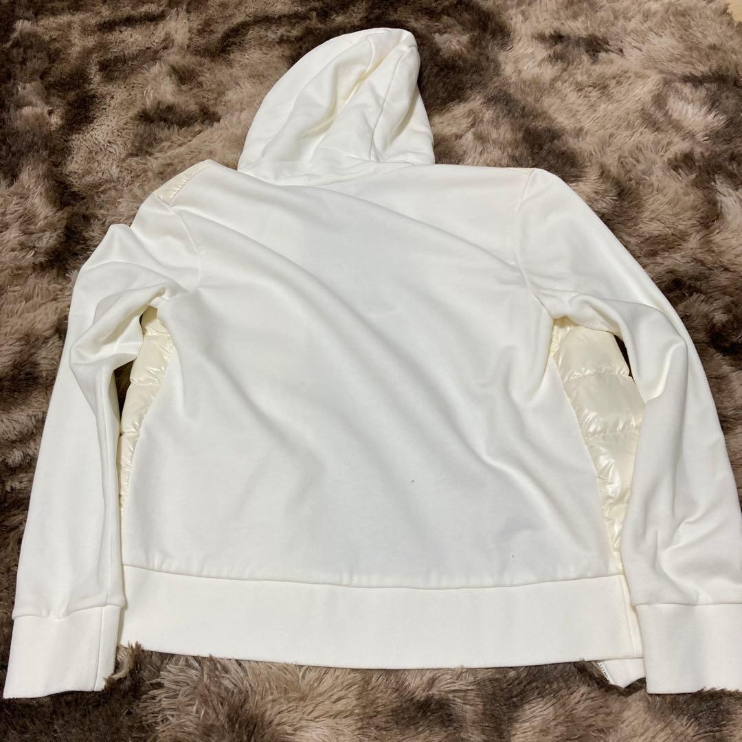 MONCLER ホワイト フード付きパーカー