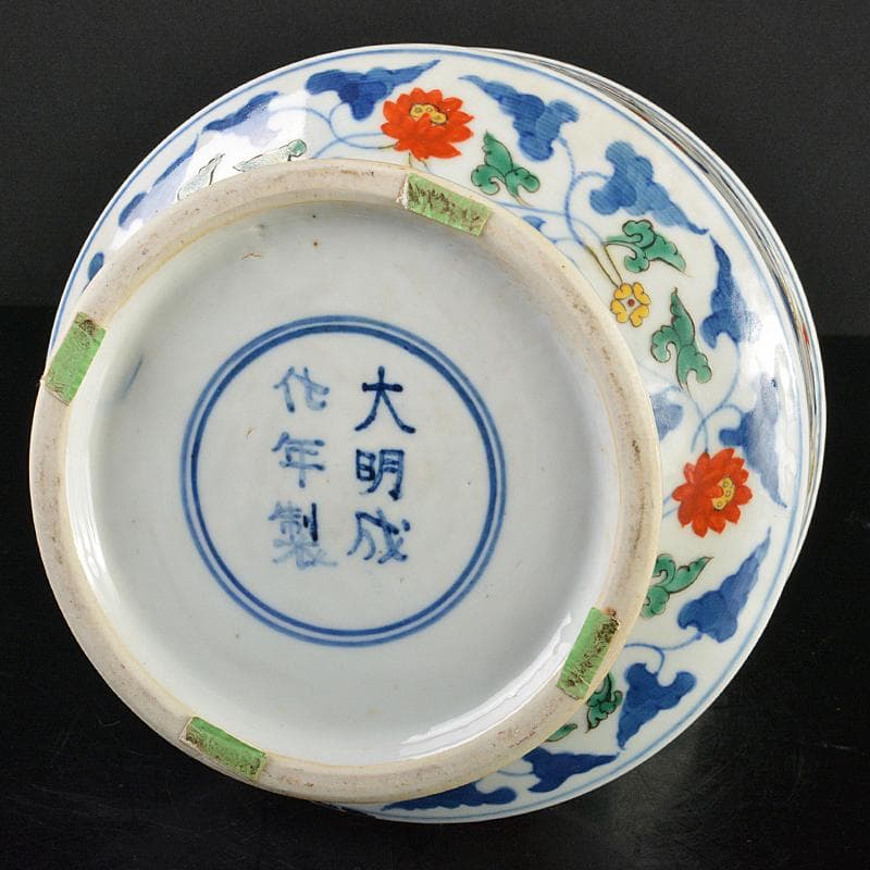 中国　大明成化年製　五彩　蓮池水鳥文瓶　V　R7087B