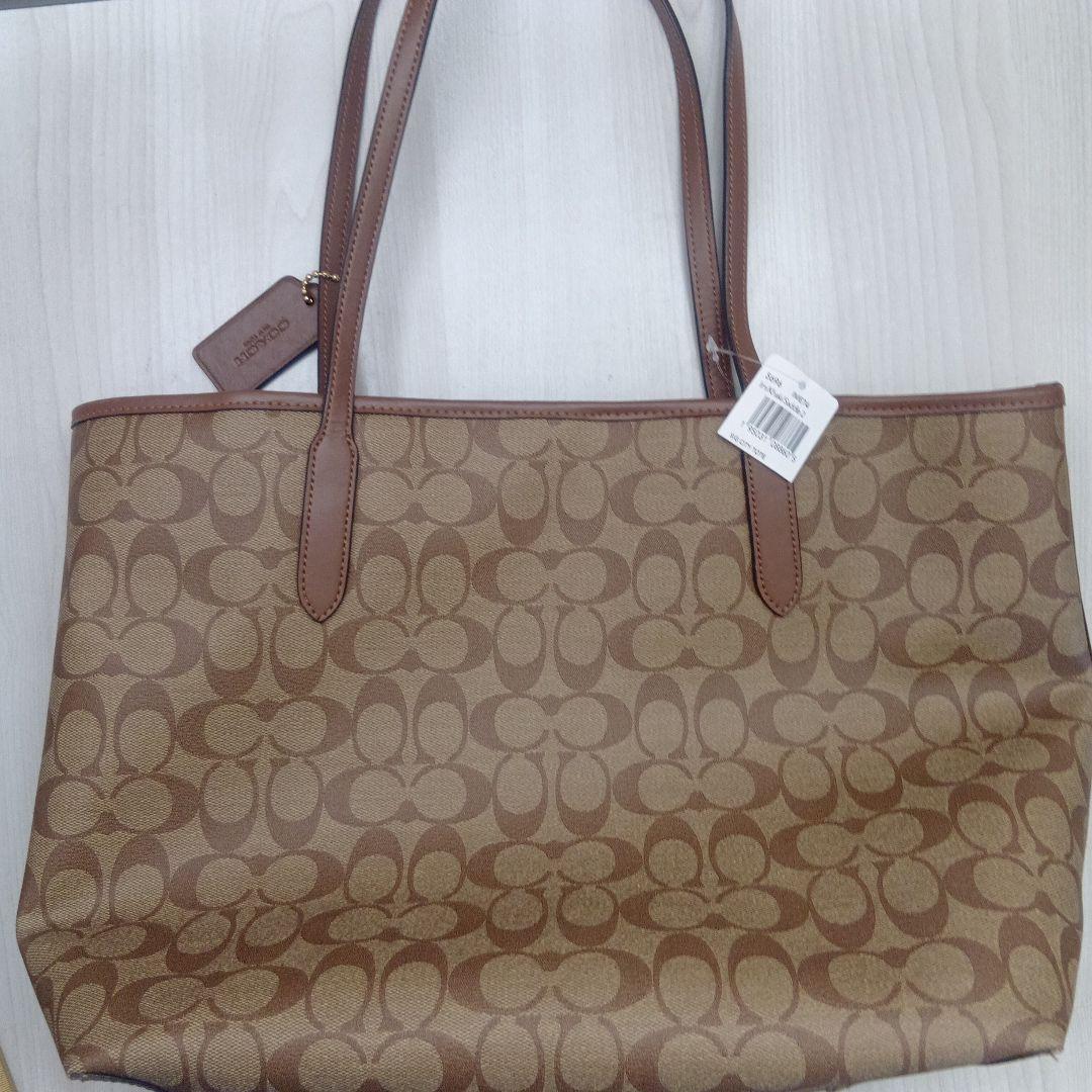 COACH ロゴプリント トートバッグ