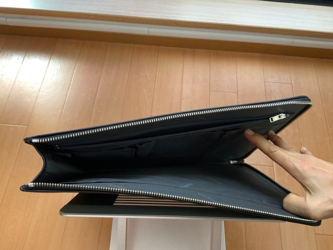 【美品】　ポーター フラックス クラッチバッグ レザー ロゴ 大容量 A4可 黒