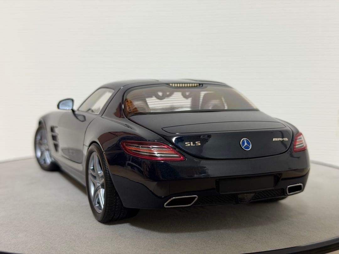 ミニカー Minichamps 1/18 Mercedes Benz SLS AMG