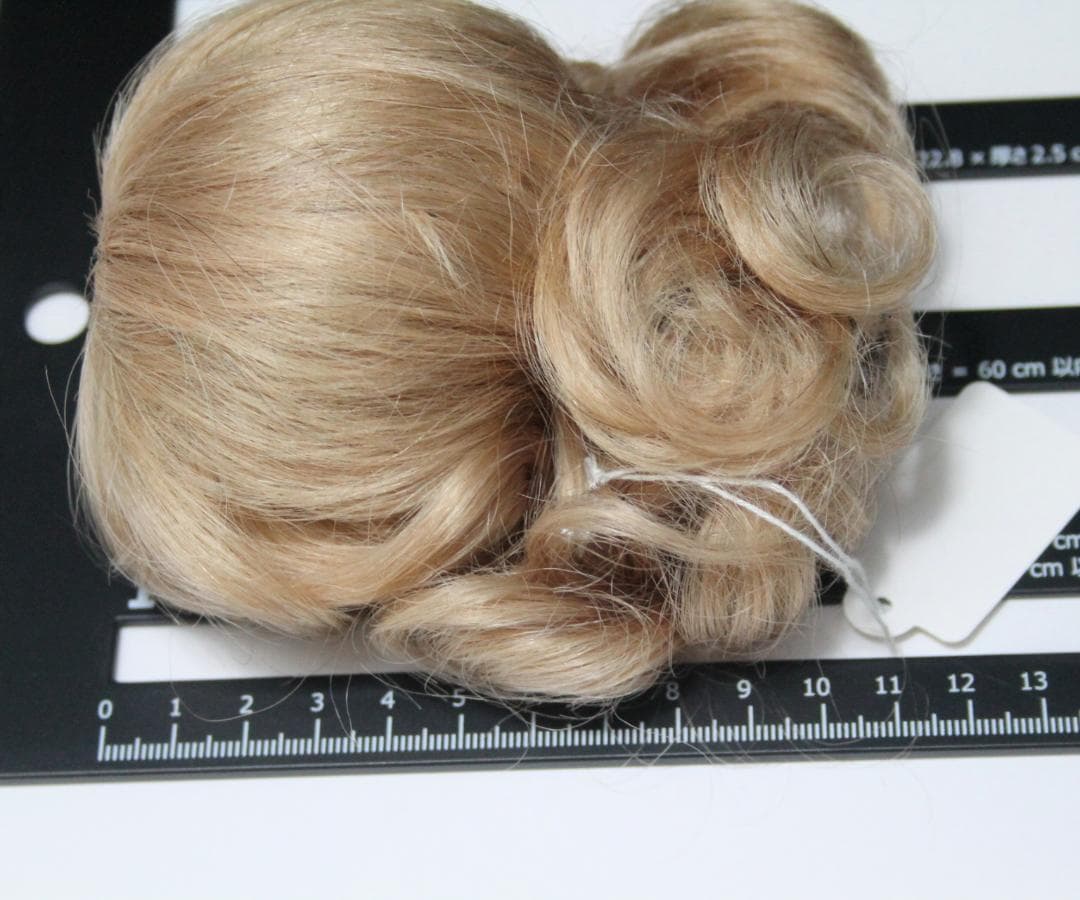 ◎新品◎｟頭囲22.5cm｠ 人毛ウィッグ ビスクドール用 ブロンド