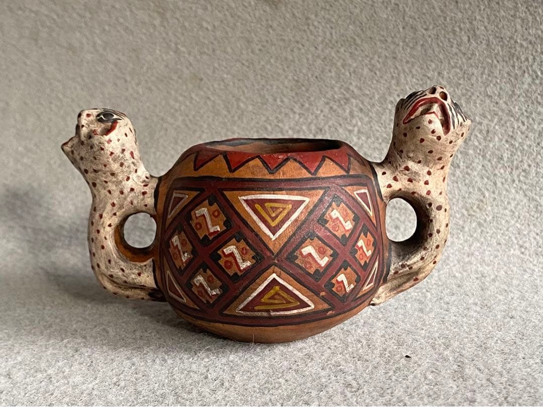 【ヴィンテージ】ペルー・インカ／豹・陶器製の容器・食器