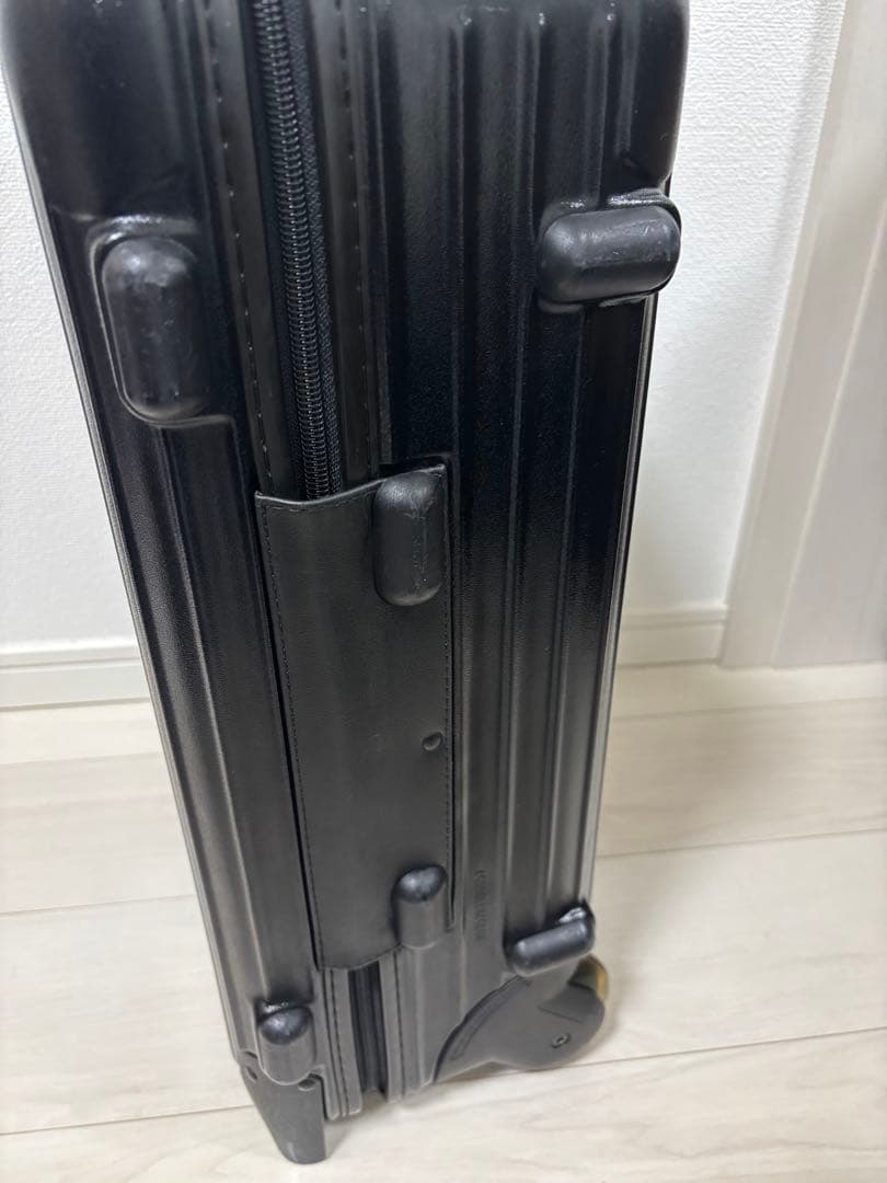 リモワサルサ2輪最終モデル　機内持ち込み　静音ホイール　極美品　35L