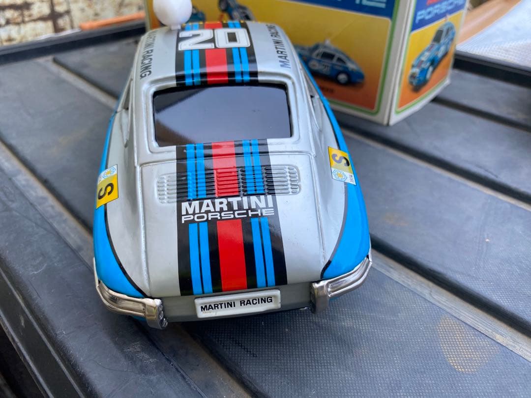 1/16スケール ポルシェ911マティーニレーシング仕様 ブリキ模型