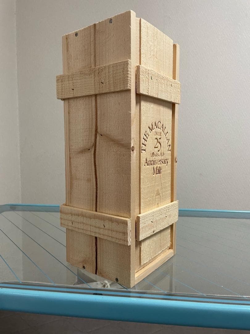 【超美品　未開栓】ザ・マッカラン 25年　1975－2000　700ml 43%