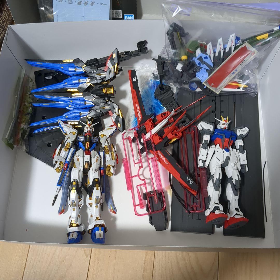 ＭＧＥＸストライクフリーダムガンダム MGパーフェクトストライクガンダム