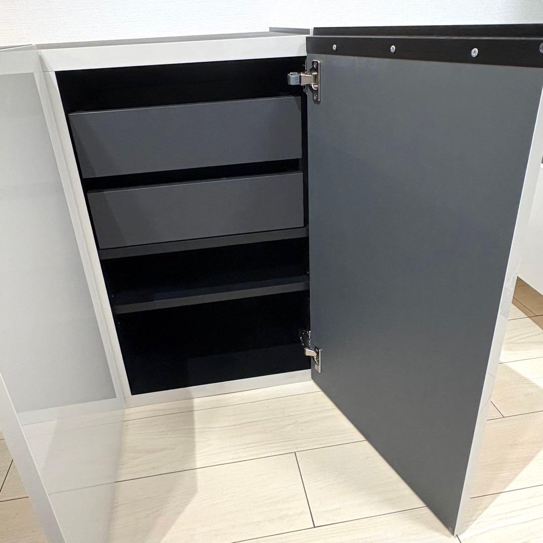 【ほぼ未使用】パモウナ　CEキャビネット シルキーアッシュ 3扉 120cm