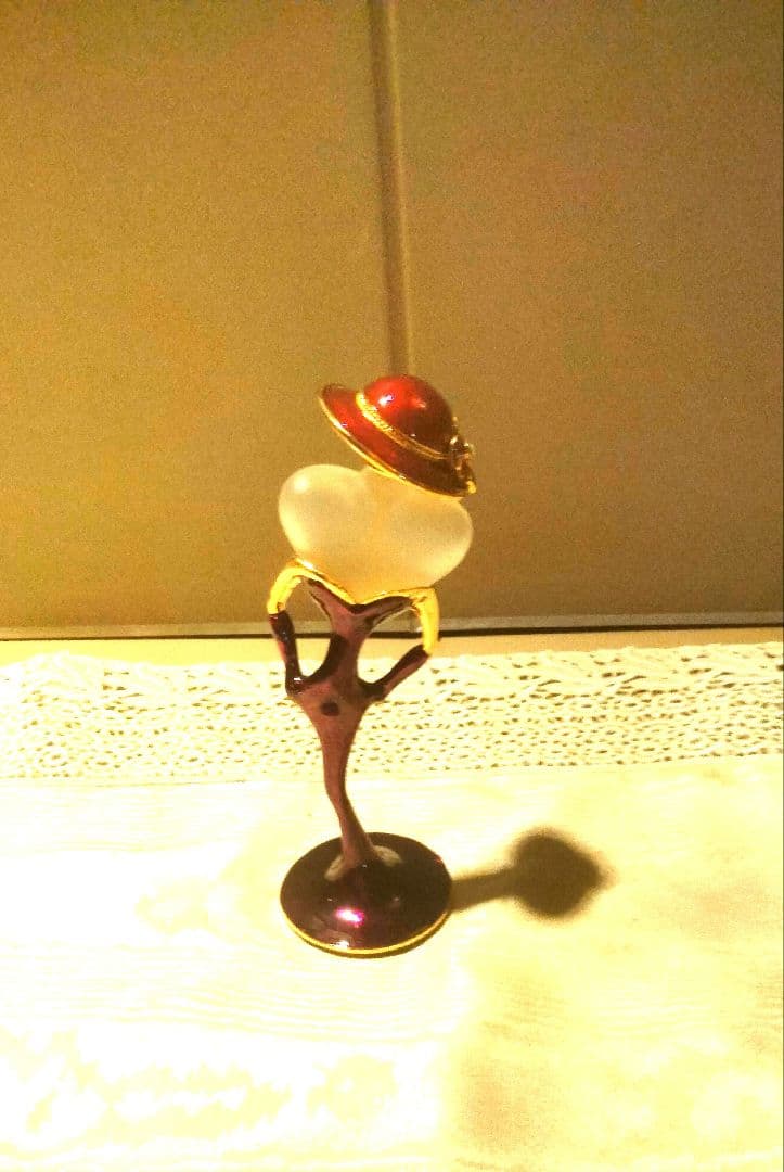 1980年ビンテージ アールデコ香水瓶 帽子をかぶった女