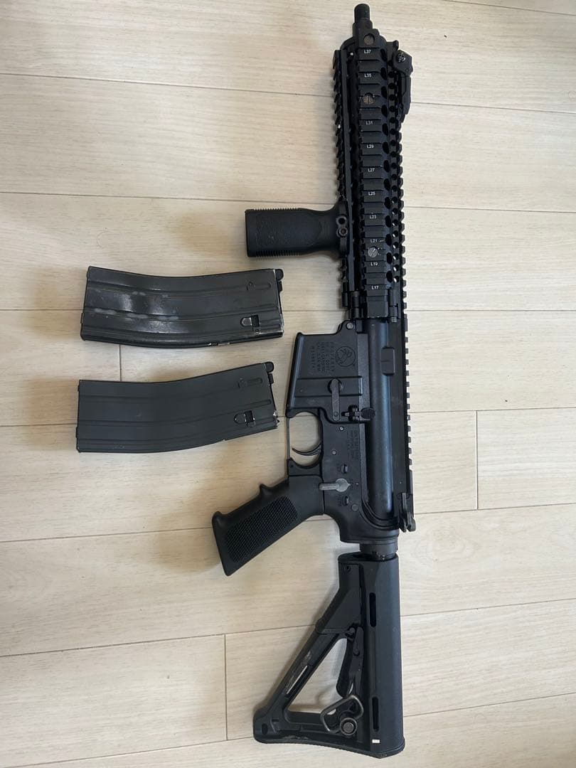 【東京マルイ】MWS M4ガスブローバック　マガジン2個付き