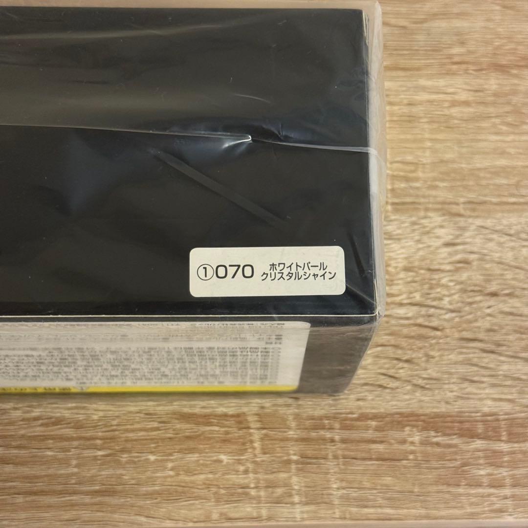 【非売品】トヨタ ヴォクシー ホワイトパールクリスタルシャイン 1/30マイカー