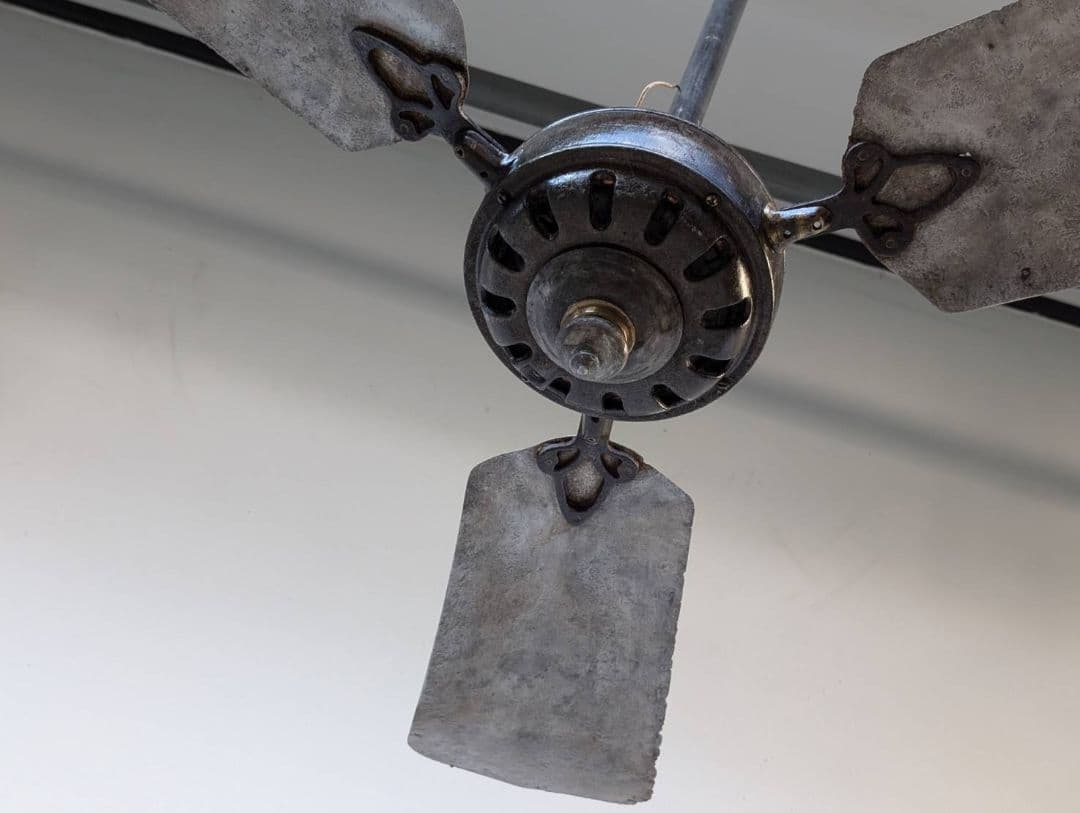 【稀少・アンティーク】マレッリ／シーリングファン／イタリア製／230V