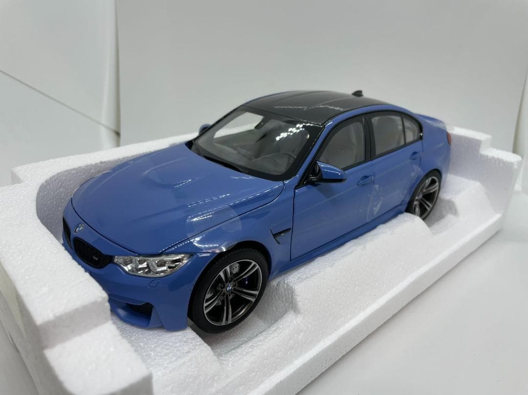 304-036 ノレブ 1/18 BMW M3 Competition 2017