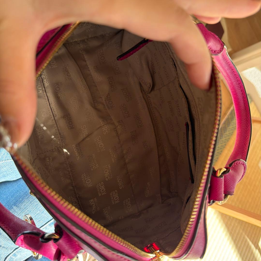 超美品MICHAELKORSマイケルコース、2way、ピンク　金ロゴ　レザー
