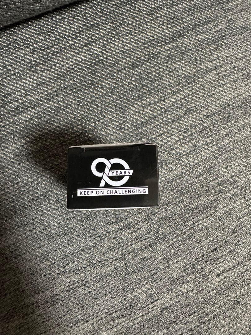 トミカ UDトラックス クオン　90周年記念車