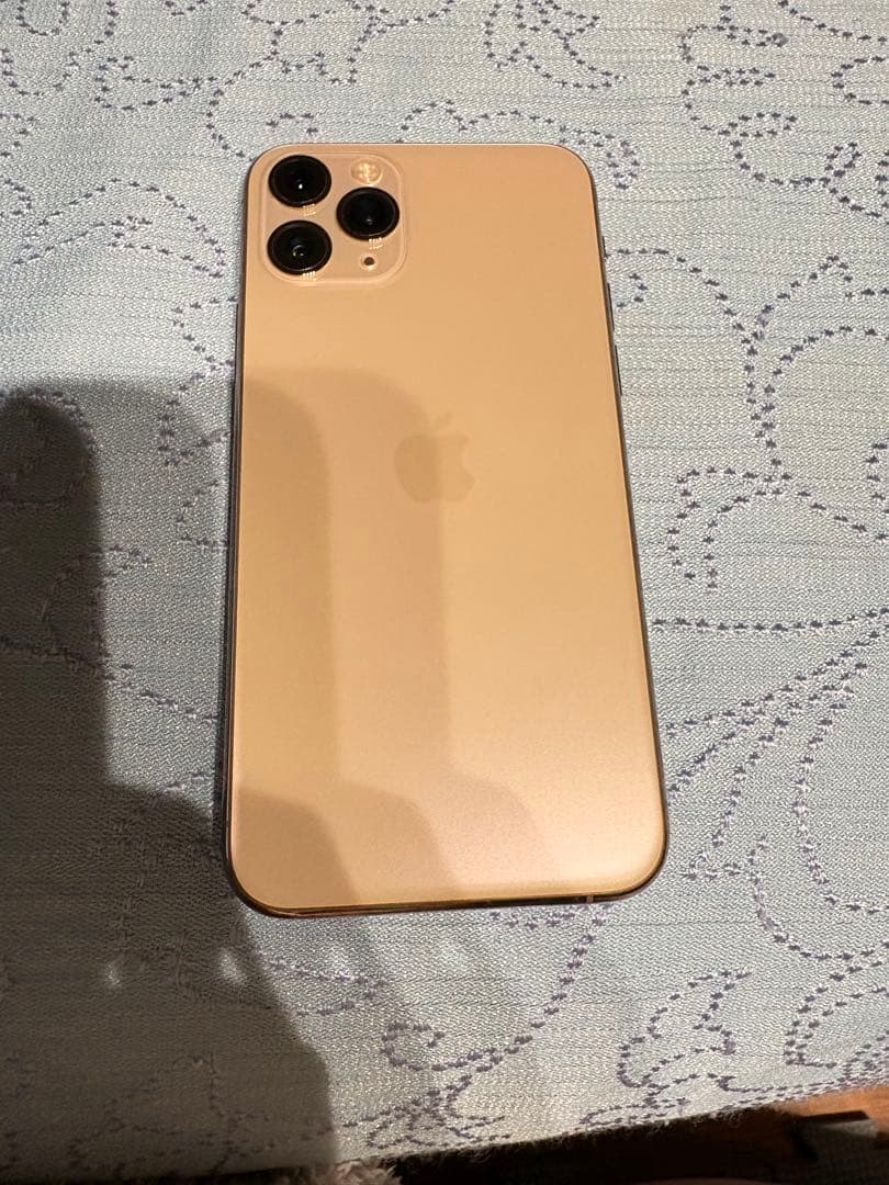 Apple iPhone 11 pro ゴールド 本体